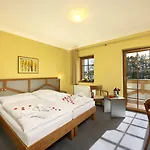 Relax Hotel